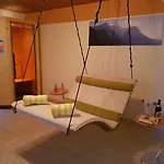布鲁萨特伽尼酒店 酒店