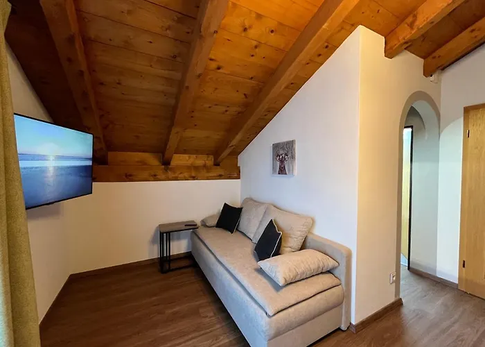 فندق غارني برونتالر 3*