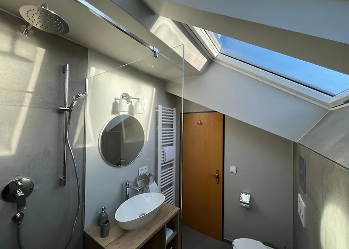 غارني برونتالر 3* جارمش بارتنكيرشن