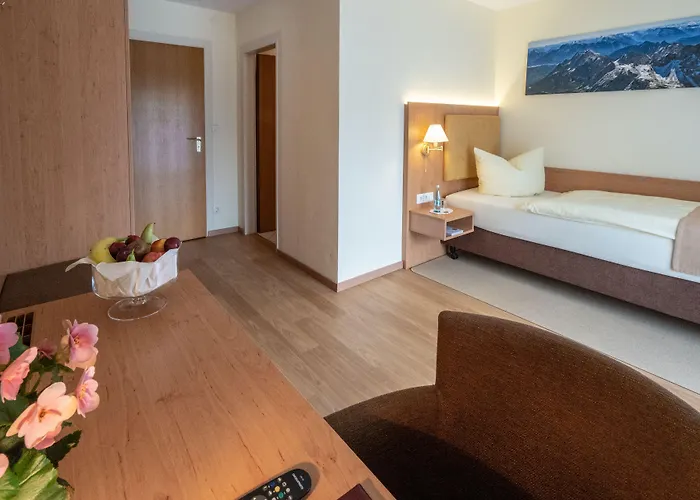 Hotel Garni Brunnthaler Garmisch-Partenkirchen