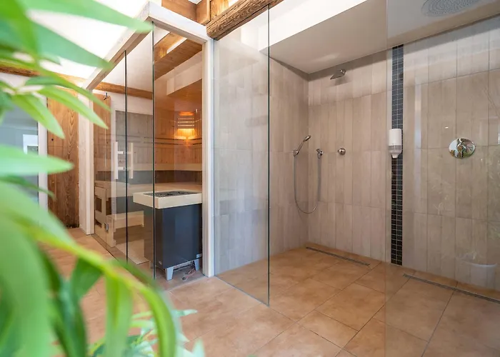 布鲁萨特伽尼酒店 加爾米施-帕滕基興