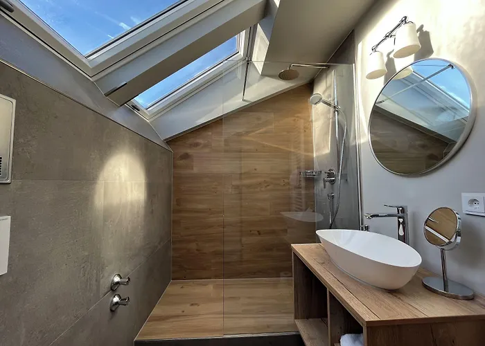 布鲁萨特伽尼酒店